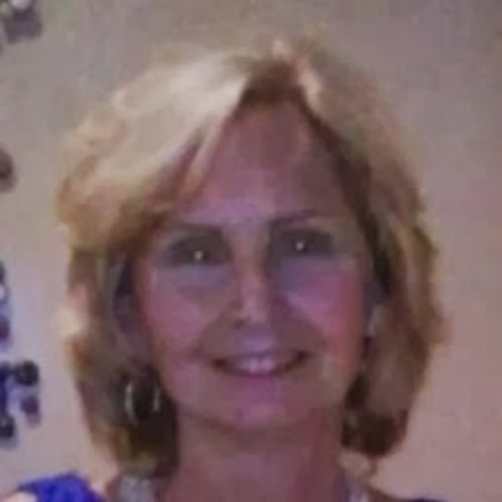 Meet your Posher, Julie